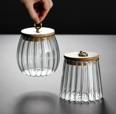 Dustproof Glass Storage Jar with Bamboo Lid
