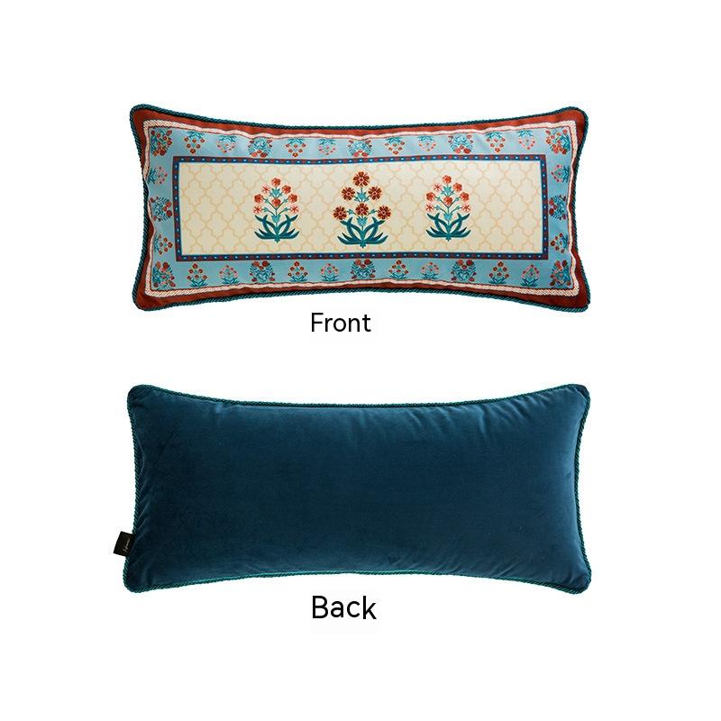 Retro Luxury Sofa Bed with Pillows